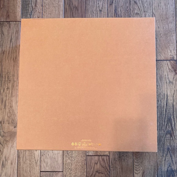 Louis Vuitton large magnetic closure large authentic gift box empty - Picture 8 of 13